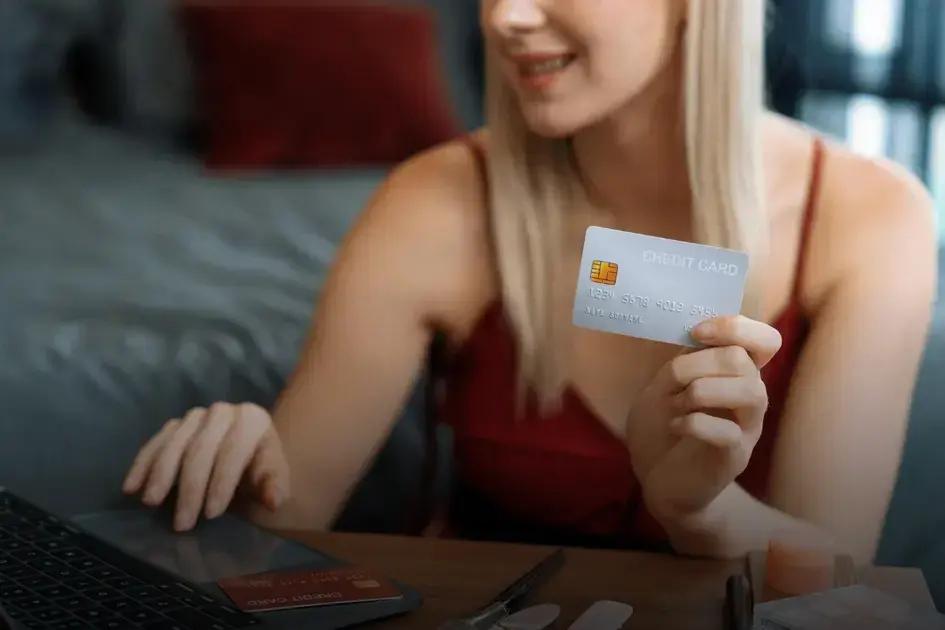 Banco digital que libera cartão de crédito para negativado: saiba como conseguir